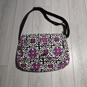 Vera Bradley Stylish Black and Purple Patterned Women's Messanger/Comput…